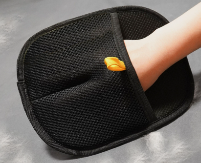 Load image into Gallery viewer, Fur Remover Glove
