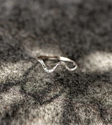 Water Wave Silver Ring in Fashion Design
